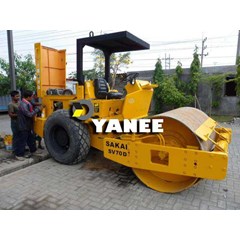 sewa alat berat: sakai vibro sv70d 7 ton mesin compactor