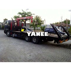for rental/service self loader nissan truk kargo with crane 3 ton