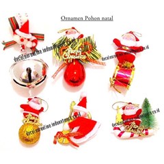 ornamen / aksesoris pohon natal
