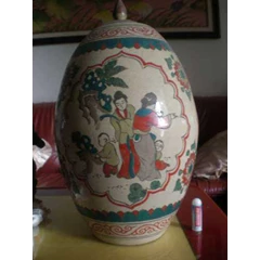 guci kuno motif putri bangsawan kekaisaran tiongkok