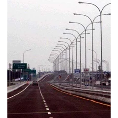 tiang lampu pju