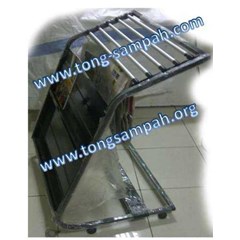 tempat koran, tempat majalah, tempat menempatkan koran atau majalah, tempat menaruh koran atau makalah, terbuat dari bahan stenliss, tong sampah, tempat sampah, tong sampah stenliss, tong sampah fiberglass, tong sampah plastik, tong sampah besi, bak sampa