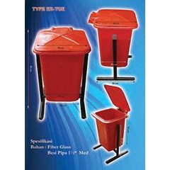 tempat sampah fiber, gambar tempat sampah, tong sampah fiber , tempat sampah triple terbuat dari bahan fiberglass atau fiber cocok untuk ditempatkan di pinggir jalan, taman, tempat rekreasi, terdiri dari sampah organik, non organik, b3, sampah basah, samp