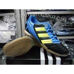 sapatu futsal adidas predator