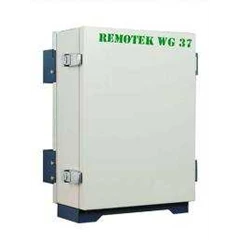 remotek w37, repeater gsm 900mhz outdoor, penguat sinyal handphone gsm outdoor, booster repeater outdoor wideband 900mhz, penguat sinyal hp gsm pertambangan, kebun kelapa sawit, tengah hutan, repeater gms outdoor 37dbm remotek, gsm outdoor remotek 37dbm