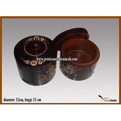 toples hias tabung