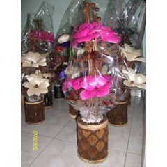 menjual bunga kayu