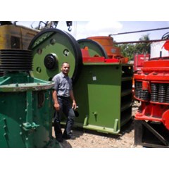 mesin pemecah batu kapasitas 30-40 ton/ jam