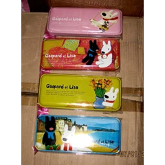 pencil case kaleng gaspard et lisa