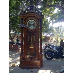 almari jam mawar