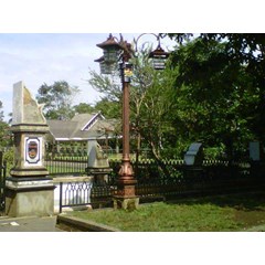 tiang lampu antik