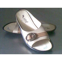 sandal w18