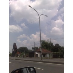tiang lampu pju