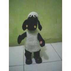 boneka shaun joget dan nyanyi