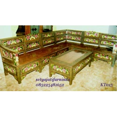 kursi sudut bunga