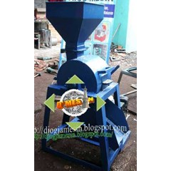 mesin penggiling jagung / mesin pemecah jagung