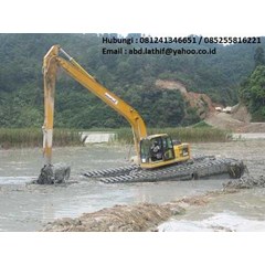 swamp buggy / excavator