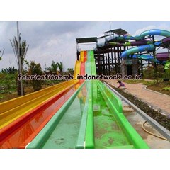 kontraktor waterboom | water slide | wahana air | seluncuran air | water boom | seluncuran fiber | wahana ember tumpah | perosotan | seluncuran water boom| perosotan play group | patung air fiber