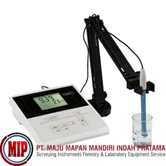 schott lab 850 benchtop meter