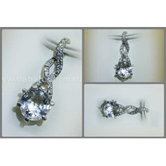 sparkling natural rock chrystal pendant + gri ( plr 015)