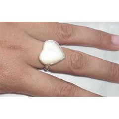 ring luv silver and mop shell / cincin perak bentuk hati dengan kerang mop mutiara putih