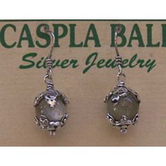 silver earring from mop bead / anting perak ukir dengan manik kerang mutiara