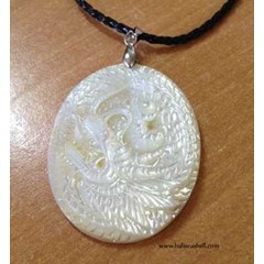 dragon art carving mop shell pendant / liontin kerang ukir motif naga