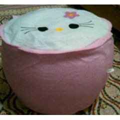 sofa tiup karakter