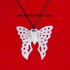 carving shell pendants art butterfly / kalung mutiara ukir kupu-kupu