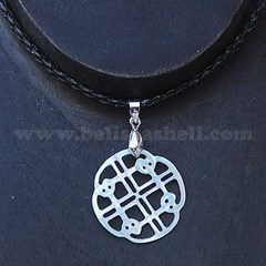 mother of pearl carving pendants / liontin kalung kerang mutiara