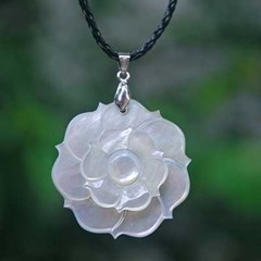 flower art jewelry shell indonesia / kalung kerang mutiara bunga