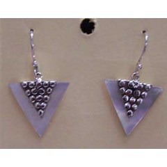 mop pyramid earring with silver / anting perak putih piramida