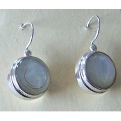 white mop shell earring / anting kerang perak mutiara putih bulat