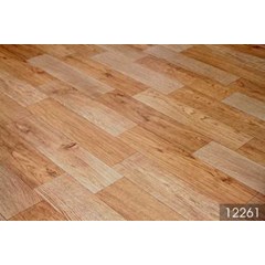 lantai yoga studio motif kayu