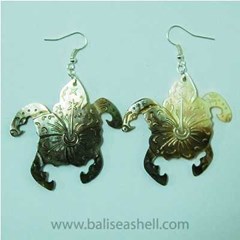 earring shell art carving / anting kerang ukir penyu