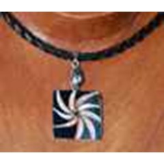 shell pendants indonesia / liontin kalung kerang resin kotak dari indonesia