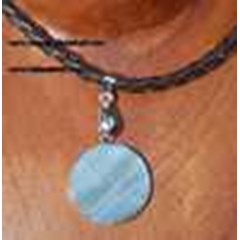 shell pendants from indonesia / liontin kerang retak dengan stainless dari indonesia
