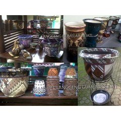 pot batik | batik indonesia | pot bunga batik | vas bunga batik