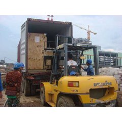 handling cargo import