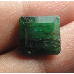 batu zambrud