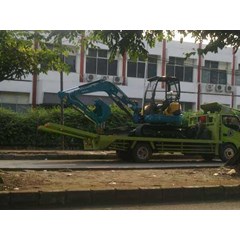 hino dutro 4x4, truk kargo terbaik di medan off road