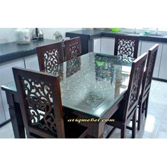 meja makan minimalis kerawang