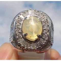 cat eye opal