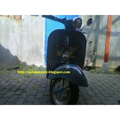 vespa vbb 1965 dan vespa 1994. juga aksesoris vespa http: / / pinhoscooter.blogspot.com
