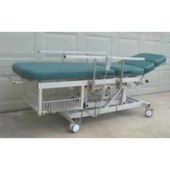 perabotan rumah sakit/ klinik produk lokal