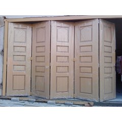 pintu besi press smile
