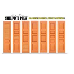 pintu press smile