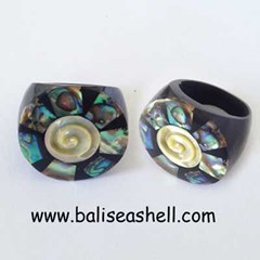 shell ring from paua shell / cincin kerang dari kerang paua