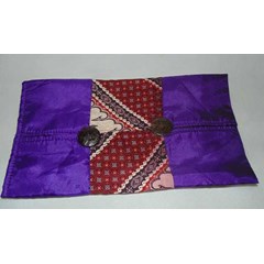 tempat tissu saten batik tengah