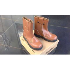 sepatu safety